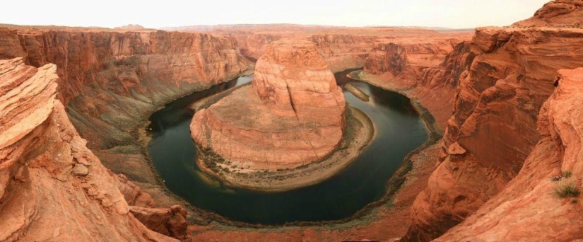 Horseshoe Bend - una curva en el río en Colorado