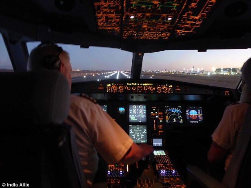 How a female pilot controls an airplane