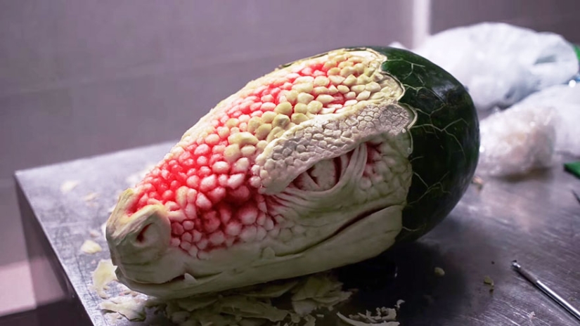 How a watermelon was turned into a creepy dragon