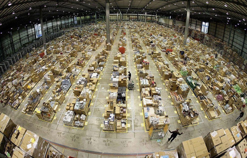 How Amazon warehouses around the world work