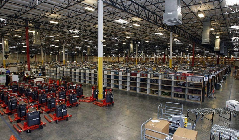 How Amazon warehouses around the world work