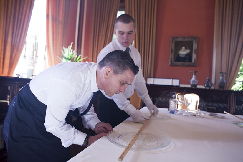How Butlers Are Prepared in Europe
