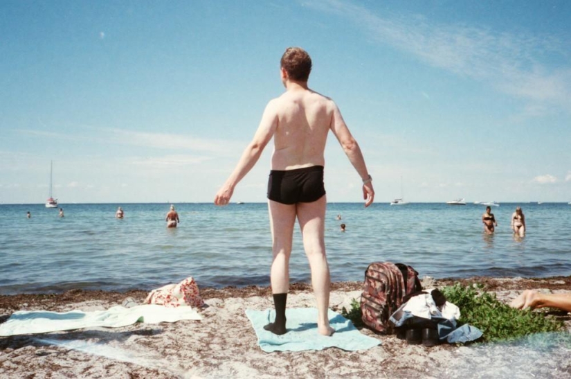 How Danes undress to celebrate the last days of summer
