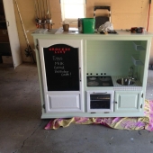 How haters accused a father who built a toy kitchen for his son of raising a &quot;gay&quot;