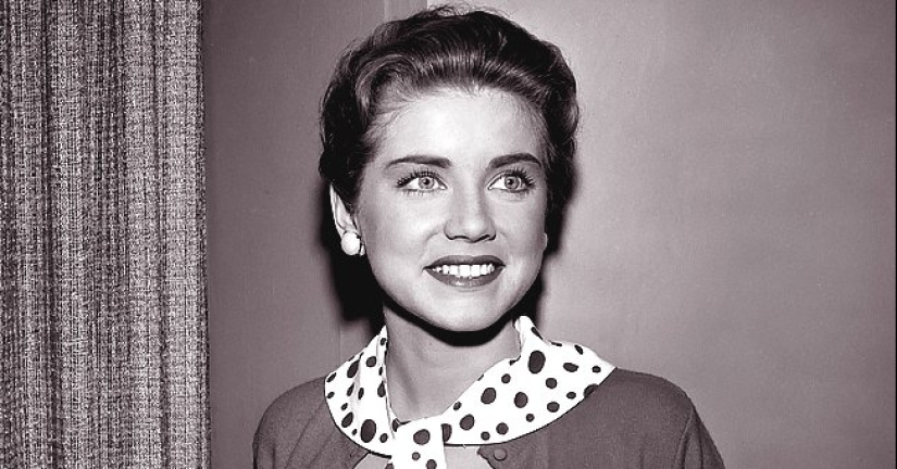 How Hollywood star Dolores Hart shook the foundations of the "dream factory"