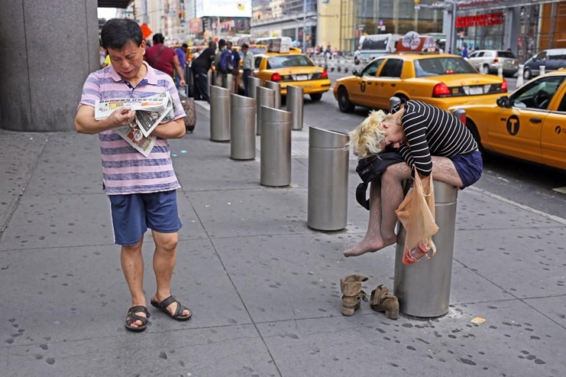 How is daily life in New York