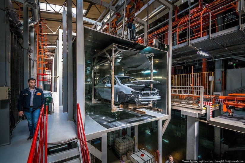 How Lifan cars are assembled at the Derways factory