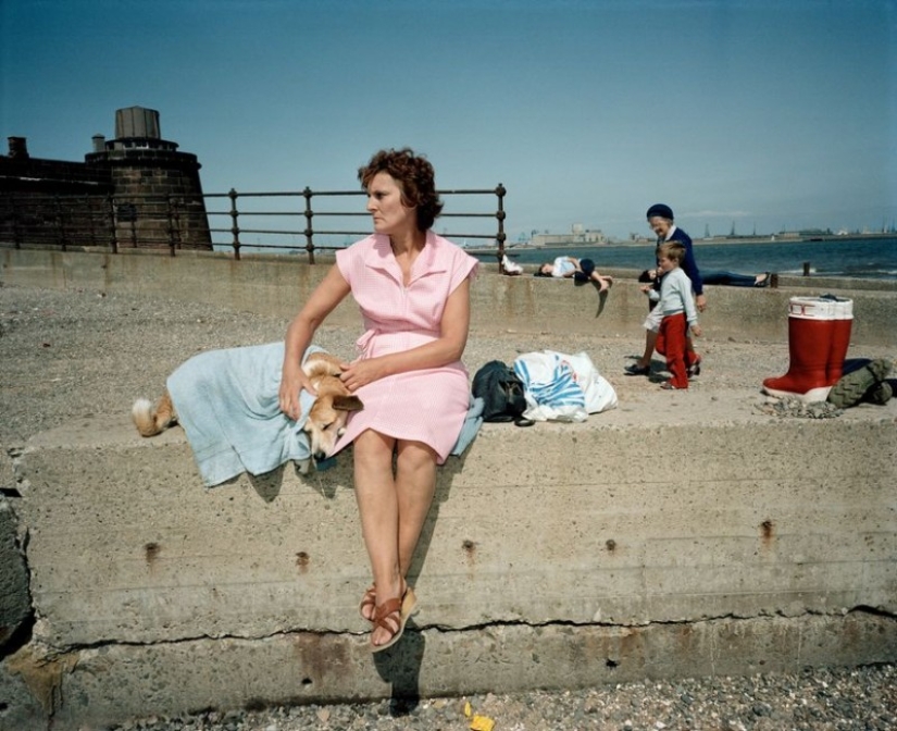 How Liverpool lived in the early 80s: candid photos of controversial photojournalist Martin Parr
