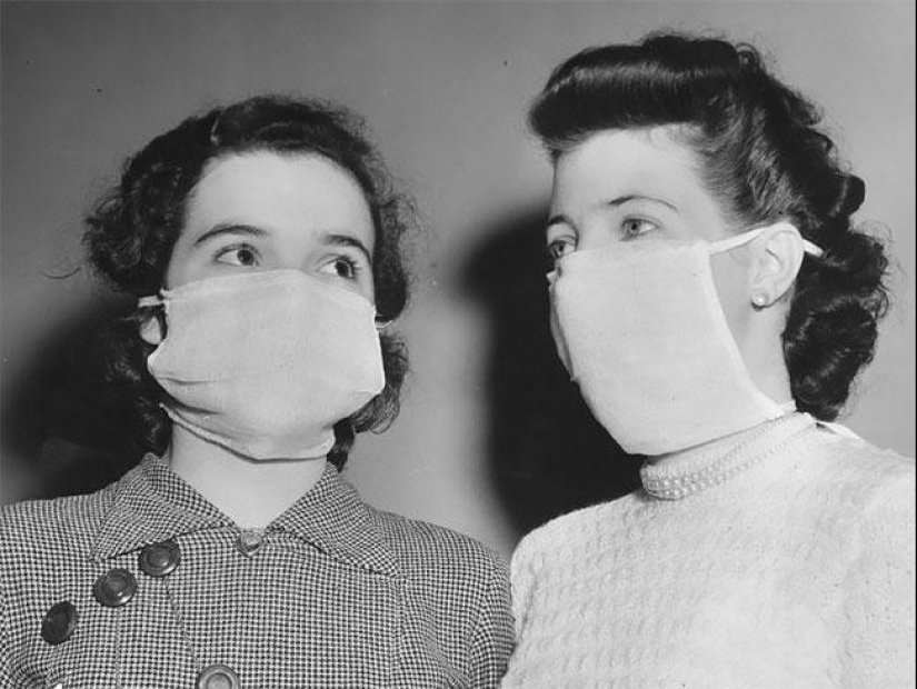 How Londoners used masks to escape the Great Smog in the 1950s