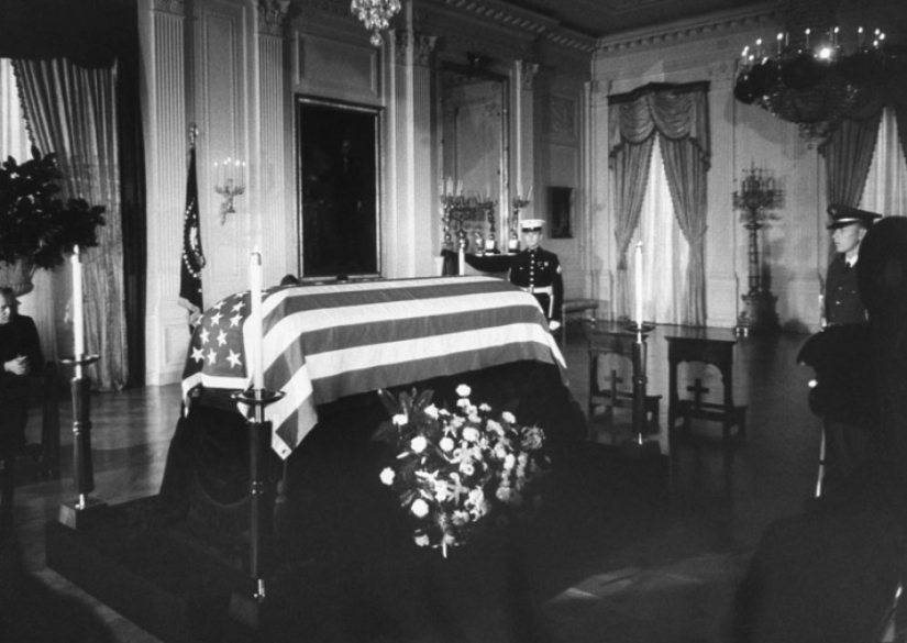 How the most expensive and magnificent funerals of famous people in history took place