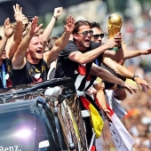 How the winners of the 2014 World Cup were met in Berlin