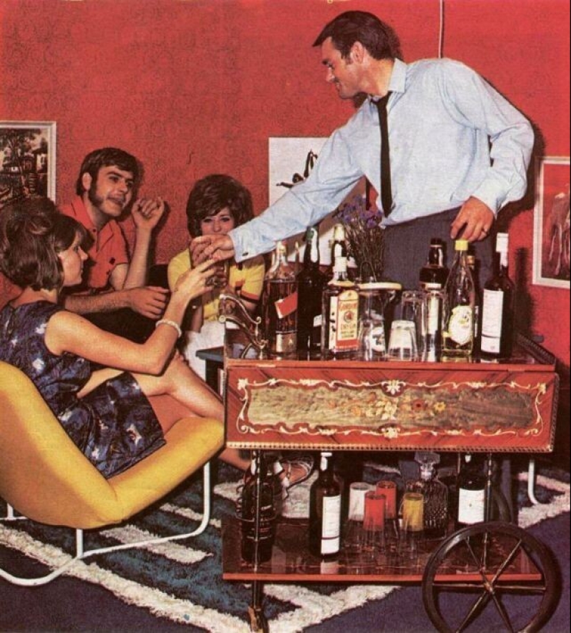 How they lit up at parties in the 1970s