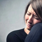 "Hug and cry": how did the expression popular among modern youth appear