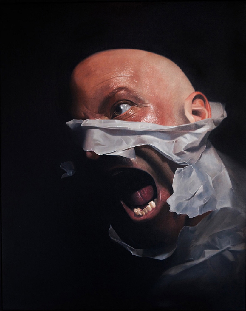 Hyperrealism in the paintings of Mike Dasras