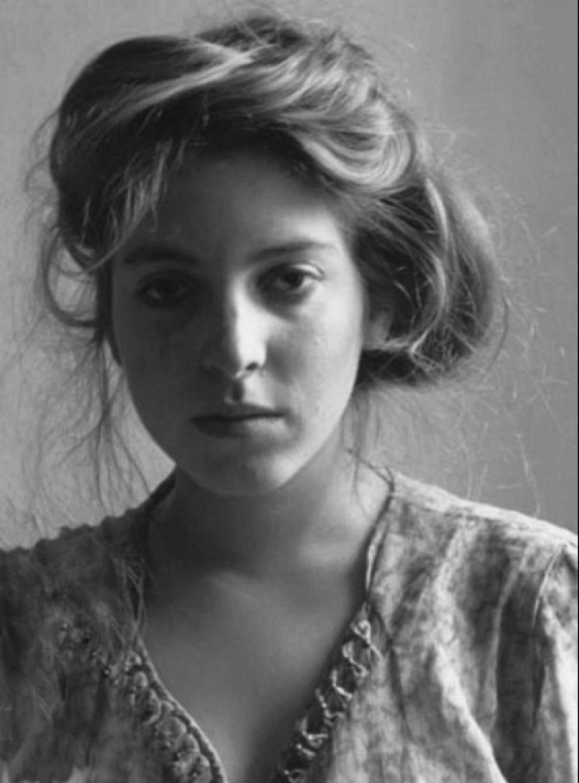 "I invented language so people could see": the life and death of Francesca Woodman