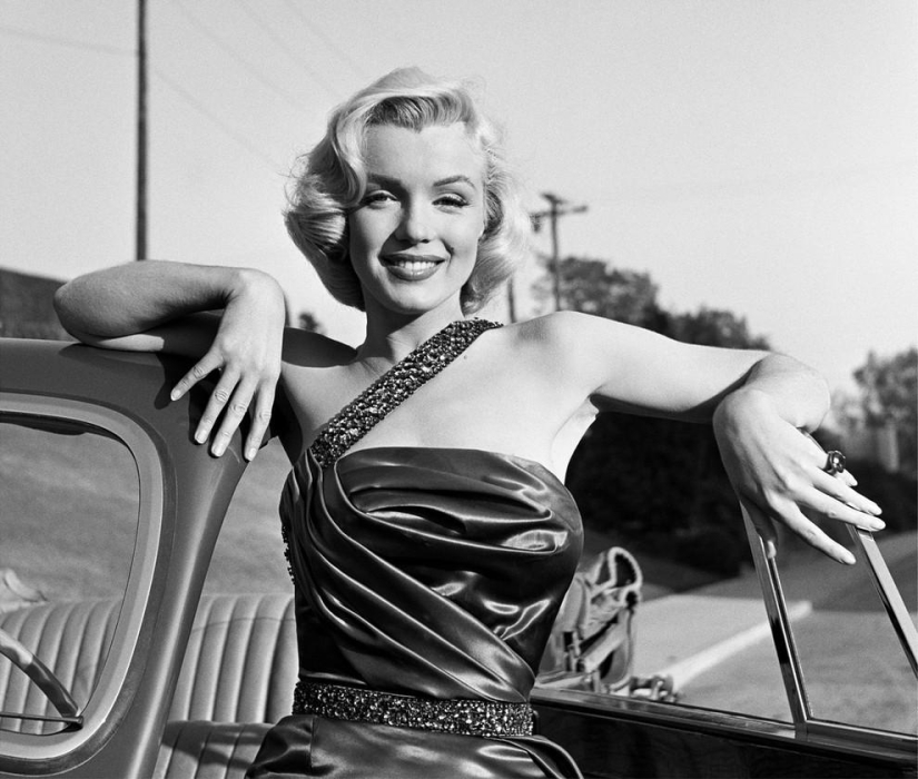 Iconic photos of Frank Worth capturing Hollywood stars of the 1950s