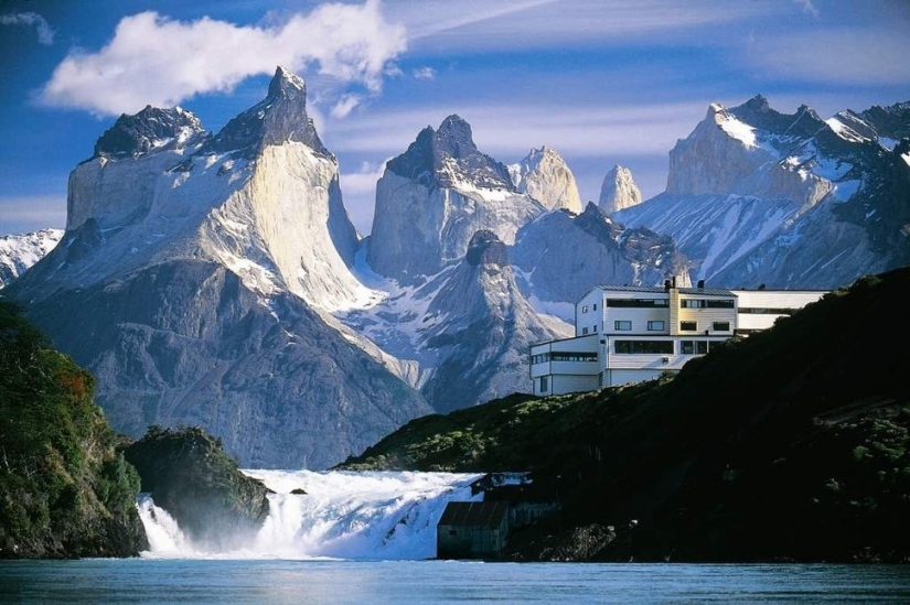 In the bosom of virgin nature: 5 hotels located in the most remote corners of the planet