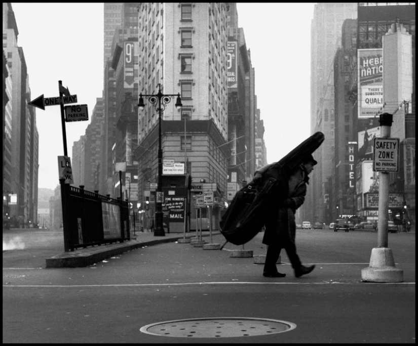 In the frame of the iconic photographer Dennis Stock
