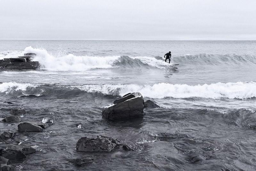 Increíbles fotos de surfear en un lago semicongelado