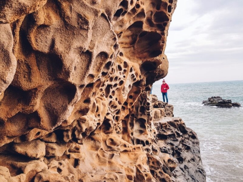Incredible "Cheese" rocks — a miracle of nature on the Crimean coast