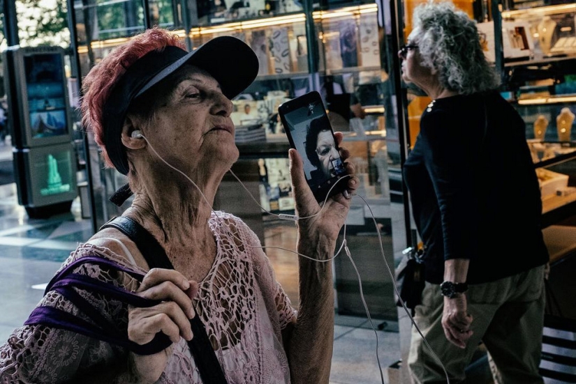 Inesperadas escenas de la calle de nueva York y tel Aviv en la lente del maestro de la calle-foto por Ronen Berka