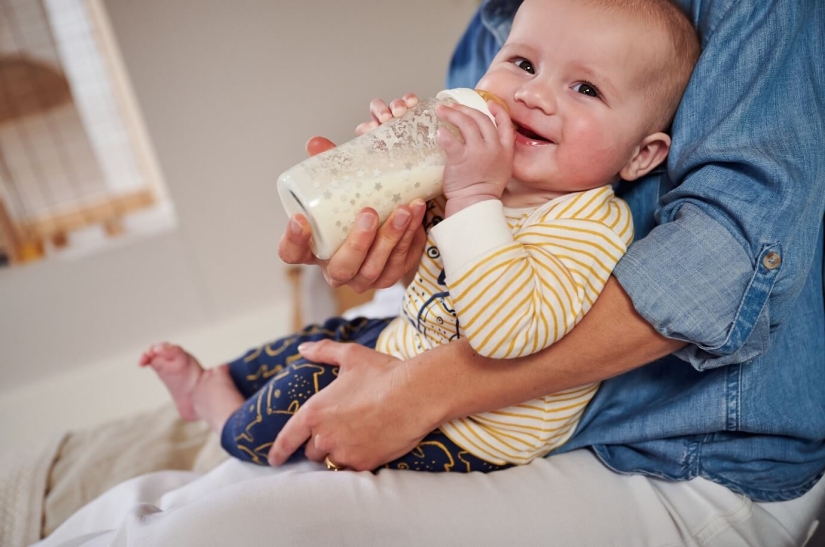 Inodoros, zapatillas, comida para bebés: qué productos se venden en los mercados" grises"