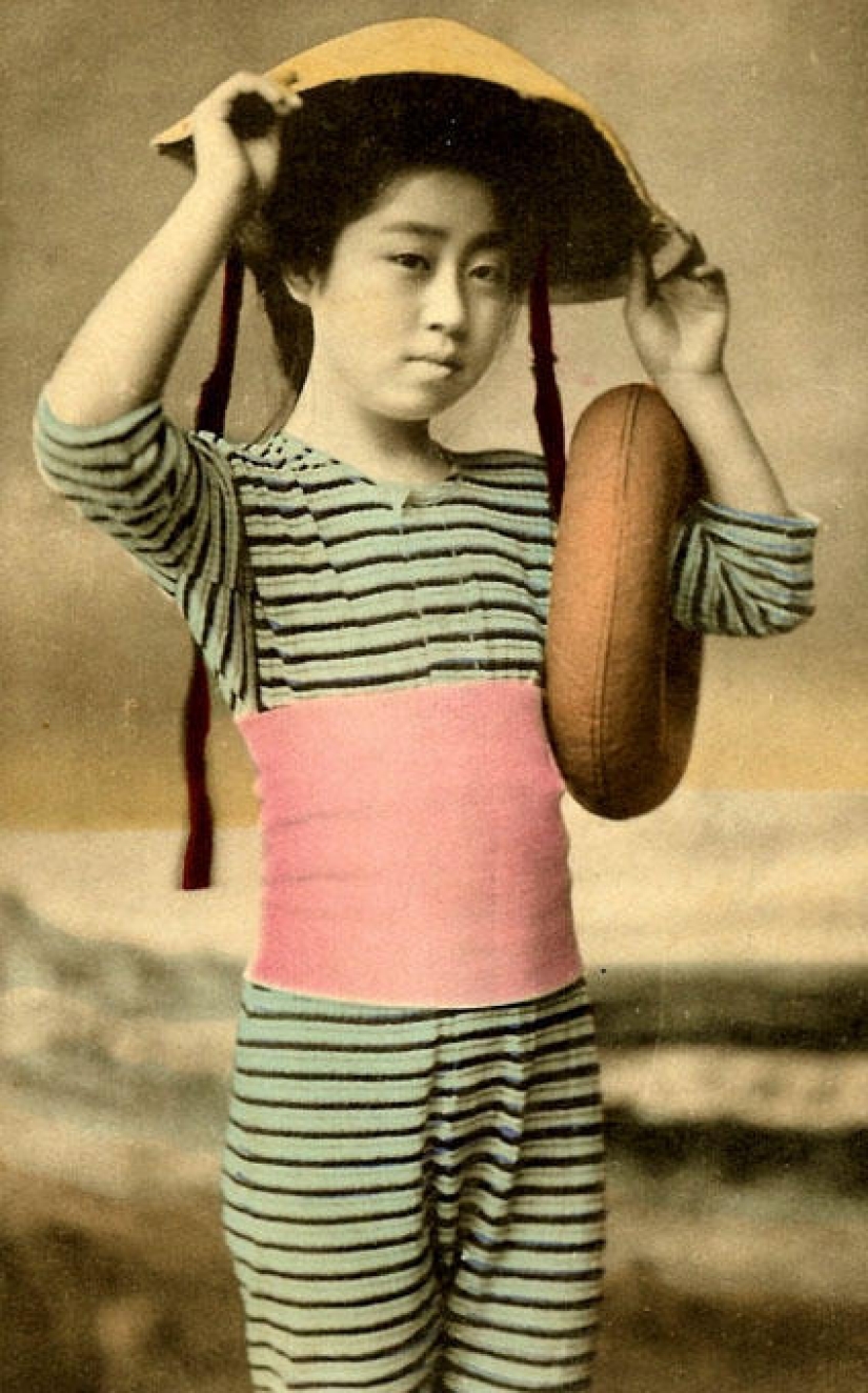 Japanese pin-up postcards with geisha in swimsuits