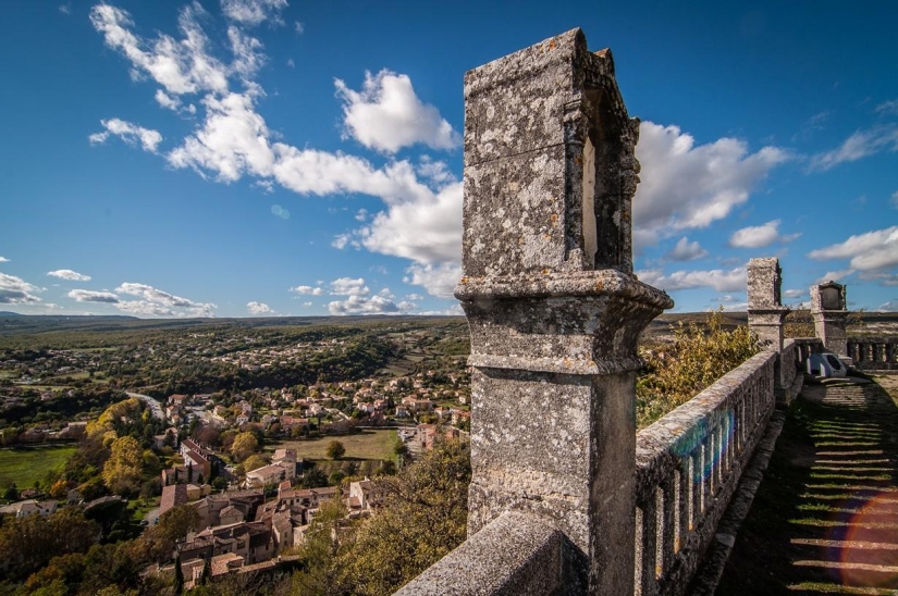 Journey through the most fragrant region of France