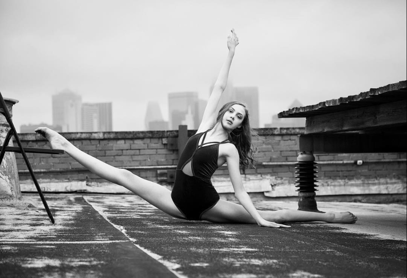 Jóvenes bailarinas en las calles de Dallas