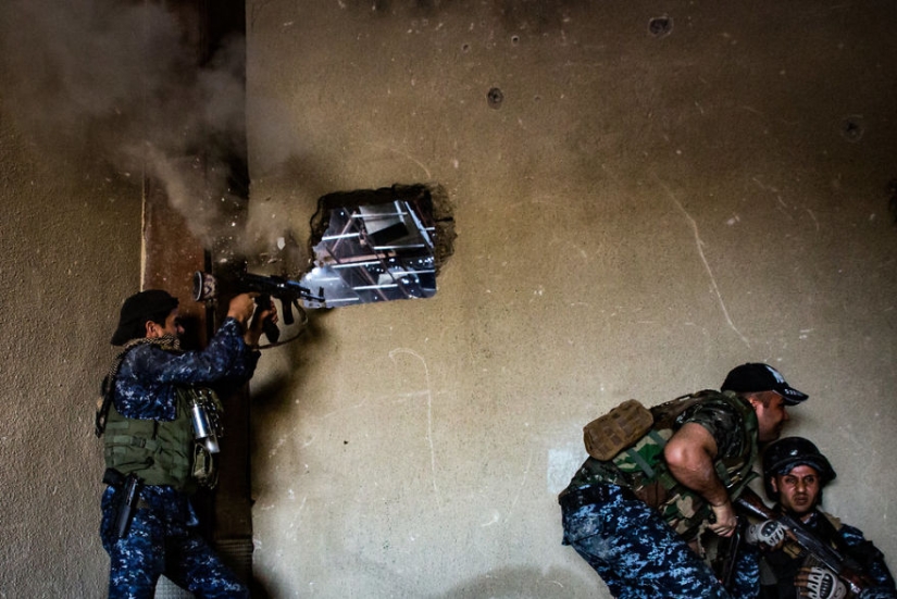 Kill or be killed: action-packed footage of the anti-terrorist operation in Iraq