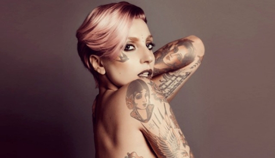 ¡Kolschik, pínchame el cráneo! ¡Kolschik, pínchame el cráneo!