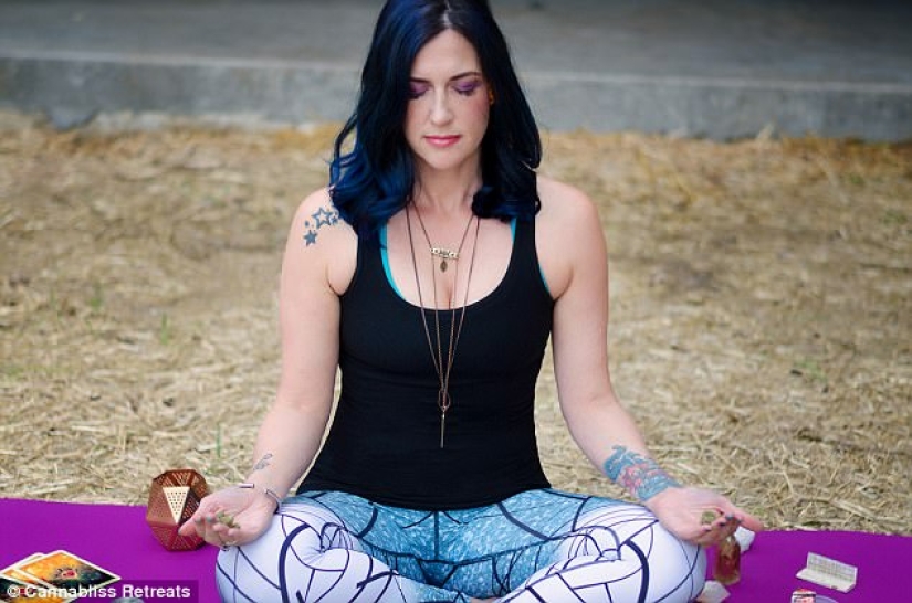 "Konoplayf": se ha abierto en Estados Unidos un centro de "yoga psicodélico" con marihuana