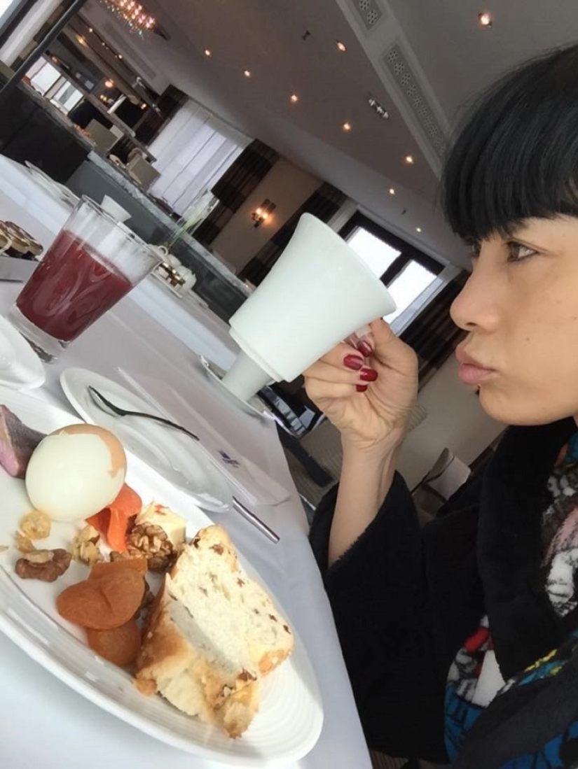 ¡La actriz de 48 años, Bai Ling, se ve más hermosa que muchos de 25 años!