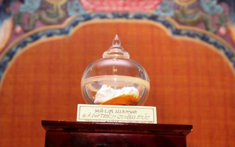 La autoinmolación de un Monje Budista: La Llama que cambió el Mundo