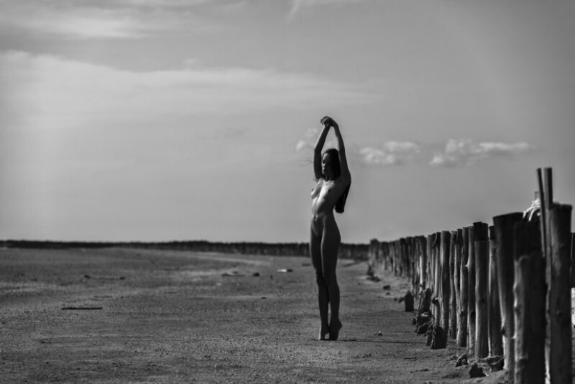 La belleza de la naturaleza y el cuerpo femenino en las obras fotográficas de Sergey Leksin
