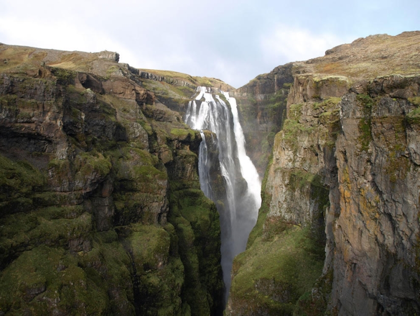 La belleza de las cascadas de Islandia en fotografías