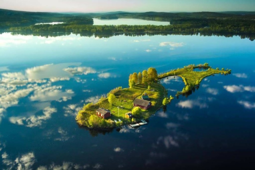 La belleza de las cuatro estaciones en la pequeña isla finlandesa de Long Stone