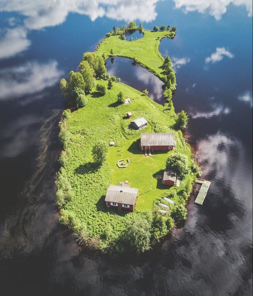 La belleza de las cuatro estaciones en la pequeña isla finlandesa de Long Stone