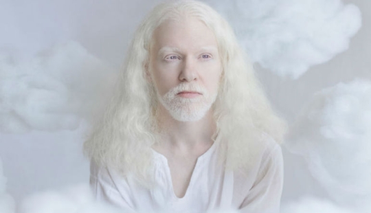 La belleza hipnótica de los albinos en el proyecto fotográfico de Yulia Taits