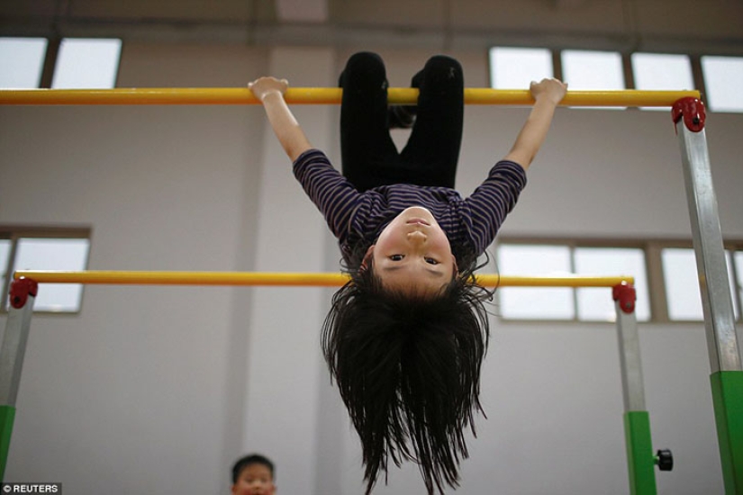 La cruel vida cotidiana de las incubadoras de futuros campeones olímpicos en China