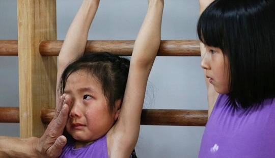 La cruel vida cotidiana de las incubadoras de futuros campeones olímpicos en China