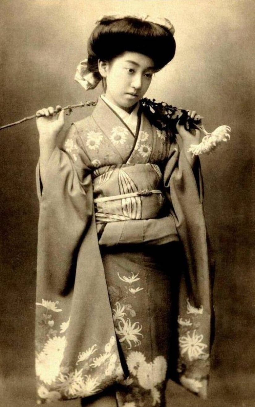 La historia de vida y hermosas fotos de la geisha de nueve dedos Tise Takaoka