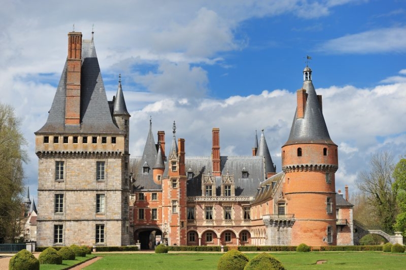 La Marquesa de Maintenon - reina no oficial de Francia, fundadora de la primera escuela de niñas