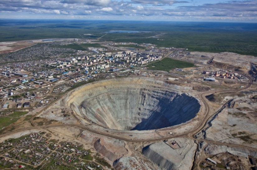 La mina en Yakutia se inundó con agua subterránea, había más de 150 personas allí