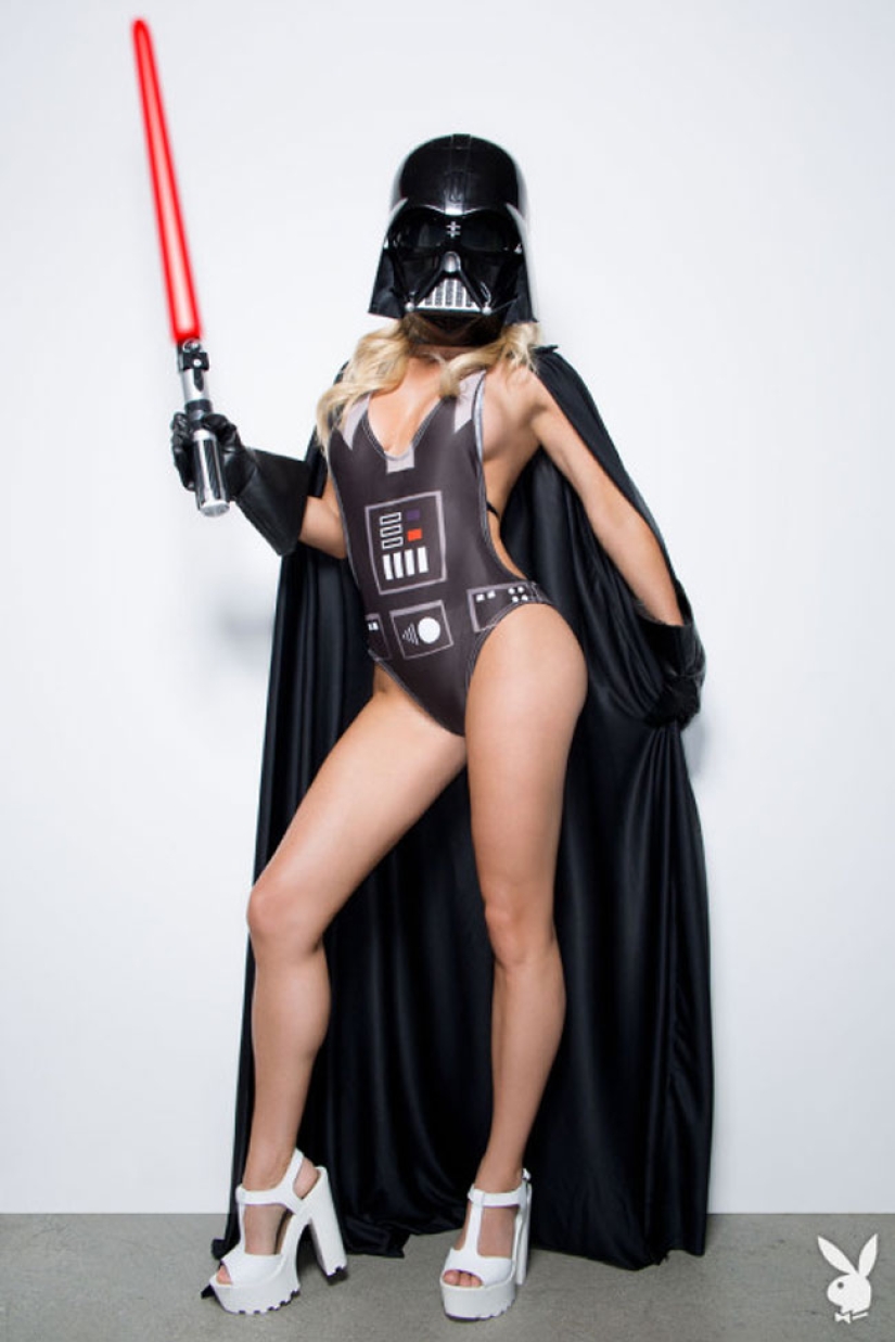 La modelo de Playboy se probó imágenes de sus personajes favoritos de "Star Wars"
