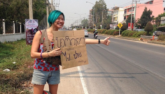 La niña hizo autostop de Suecia a Malasia con solo $200 en el bolsillo