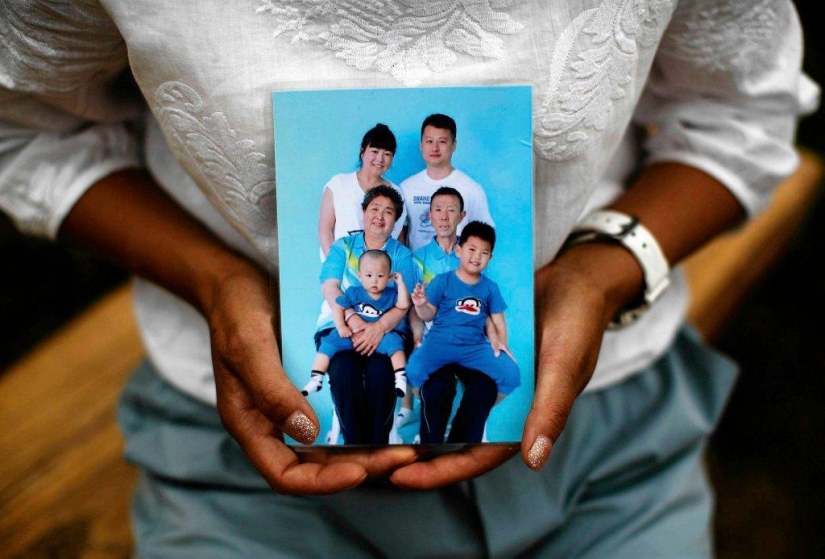 La tragedia de los familiares de los pasajeros desaparecidos del Boeing malasio