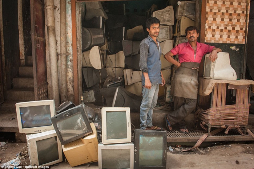 La vida en el cementerio indio de las computadoras
