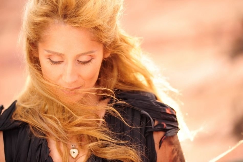 Lara Fabian knows that eternal youth is much more valuable to women