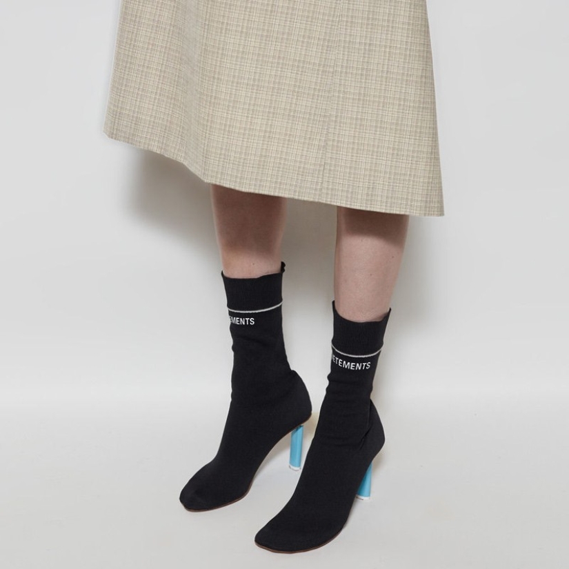 Las botas calcetín son un desafío anti-moda desde Francia